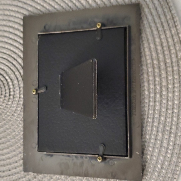 New York Metal Vintage Picture Frame - Picture 6 of 7